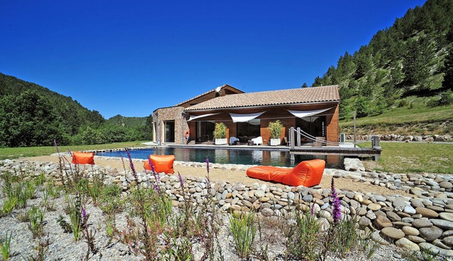 Quietness and serenity in the heart of Provence - Simplicity