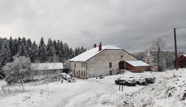 Refuge Sous La Joux - Gîte La Cahute