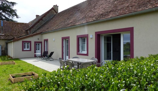 Renovated bourbon house with terrace, Wifi and parking