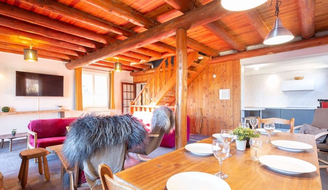 Renovated typical chalet in Soulan, 4 bedrooms, 9 pers.