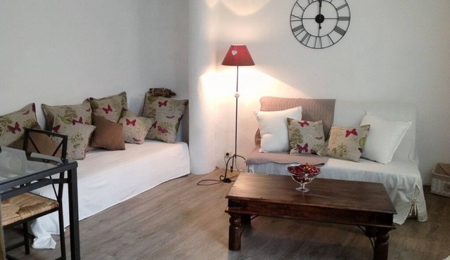 Rent charming village house at the foot of Mont Ventoux