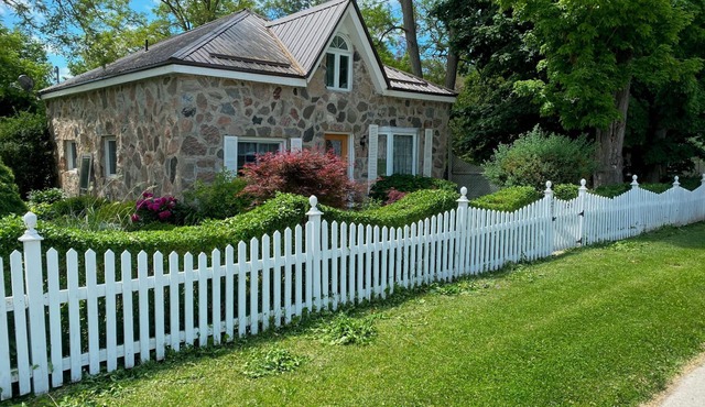 Riverside Retreat with Hot Tub in Walkerton