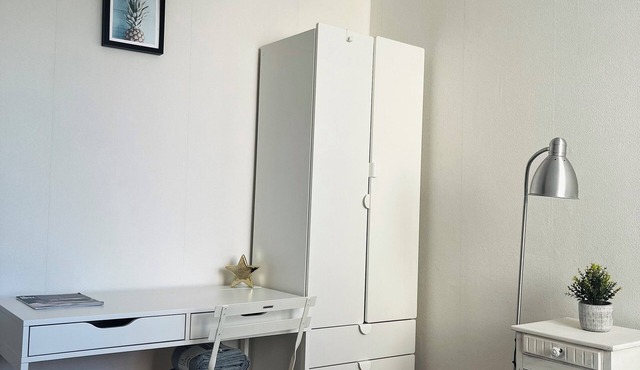 Room for rent, 15 min from the center of Paris by RER B train