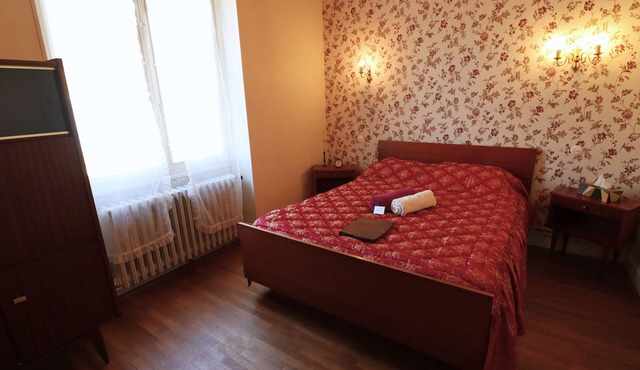 Room rental Bienvenue chez Mémé chambre de Lucette