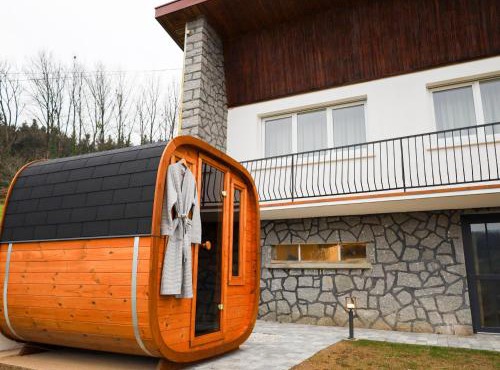 Séjour Mid-Century au Val-d'Ajol avec Parking et Animaux Bienvenus - FR-1-589-846