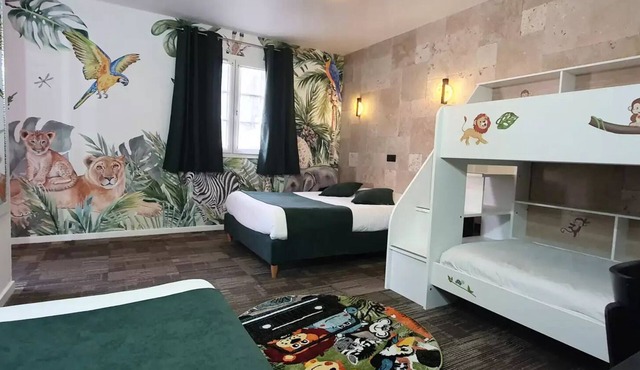 Safari Room for 5 People
