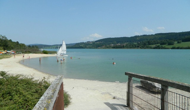 SAINT POINT LAC - Lakefront apartment for 4