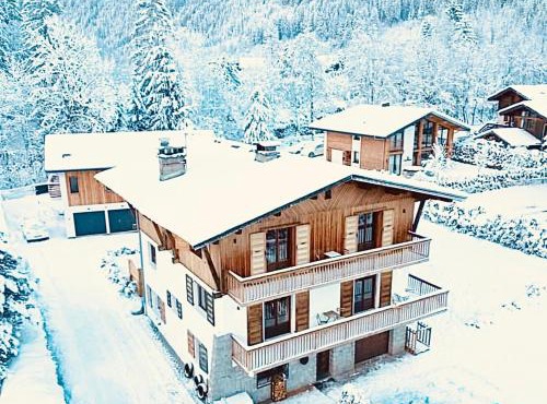 Sauna Bain Nordique Cinéma Vue Montange