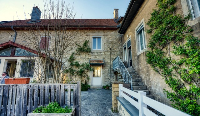 Semi-detached house 100m2 in village center