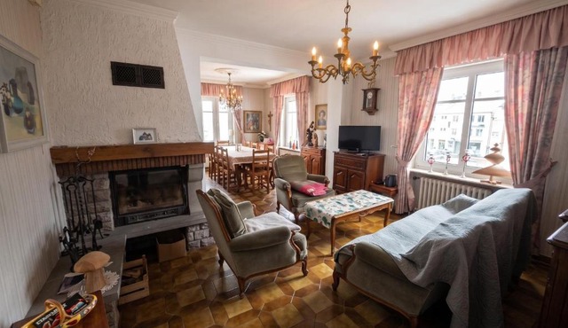 Spacieuse maison à Bitche de 300 m² avec 8 chambres