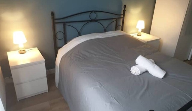 Spacious apartment 120 m² - 5 min walk from the station