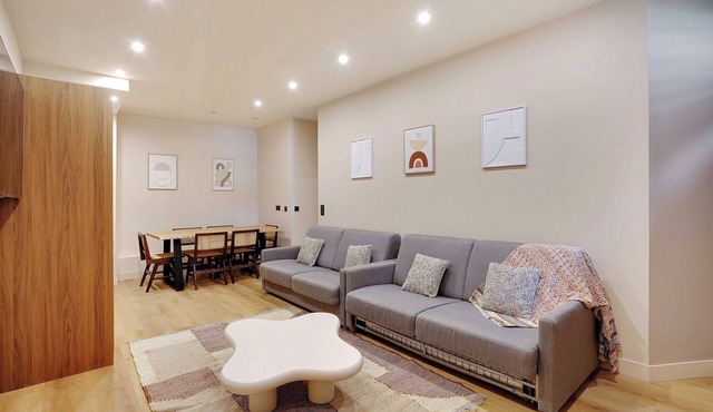 Spacious Apartment - 2BR/10P - Place d'Italie