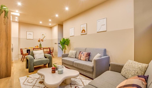 Spacious Apartment - 2BR 10P - Place d'Italie