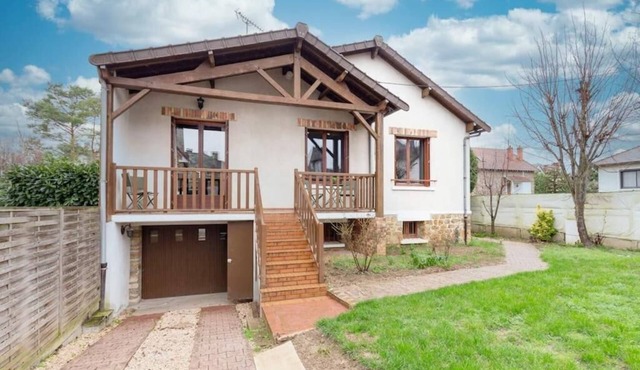 Spacious house near station: Ideal for travelling