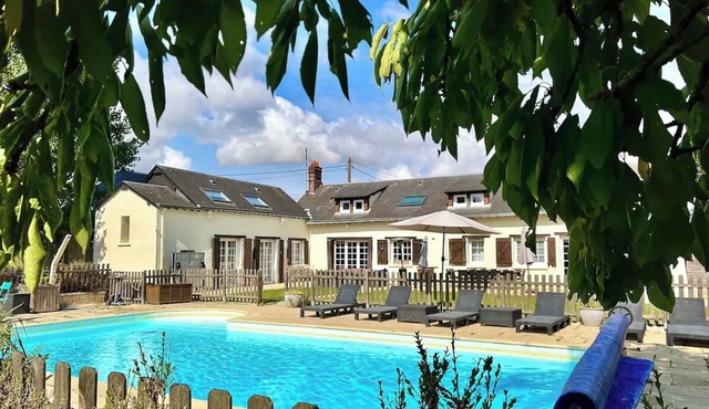 Spacious residence with swimming pool in the Perche region of France