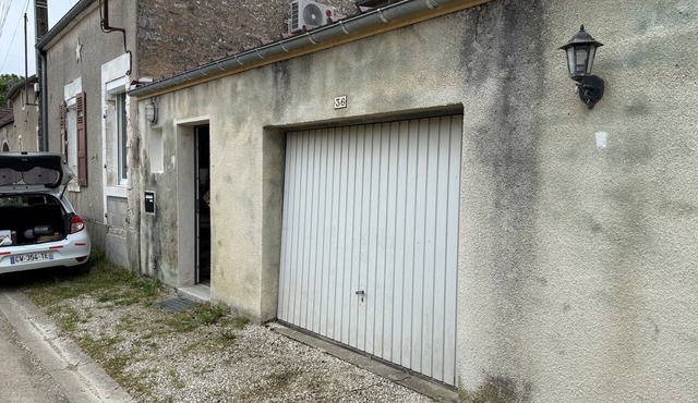 Studio-Ensuite with Shower-Garden view- privatif