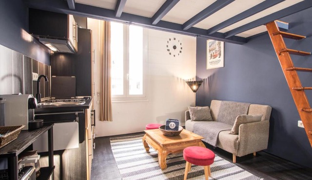 Studio Mezzanine Bleu