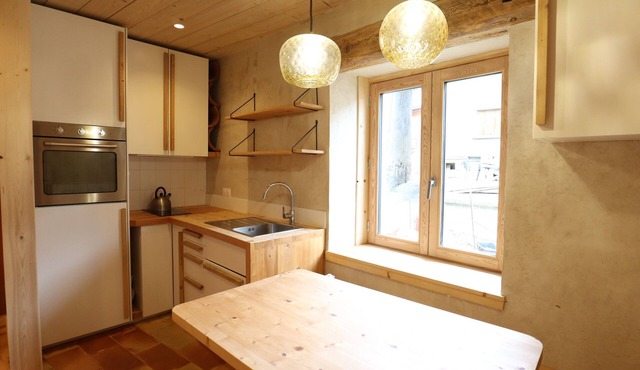 Studio Notre Dame du Pré, Mountain View, Wi-Fi, Sleeps 4