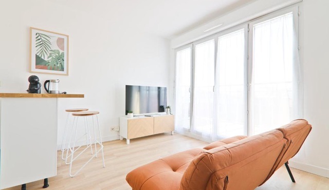 Studio Orly 15 min I Balcon, cuisine, Wi-Fi rapide