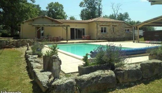 Studio The Unknown Address 30m2 with Pool wifi in the wild Rare!