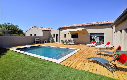 Stunning Home In Cléon D' Andran
