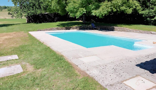 Stunning home in Gigny