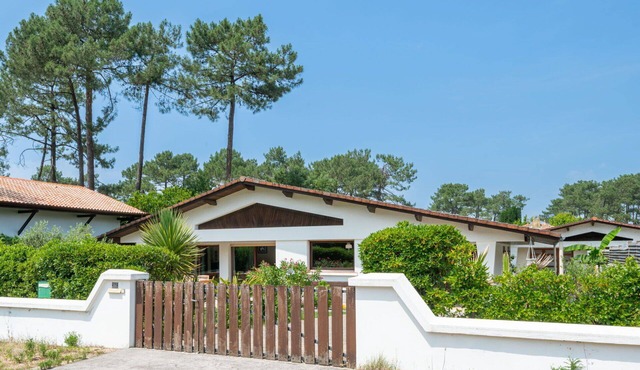 Stunning private villa for 6 people with WIFI, TV, terrace and pets allowed