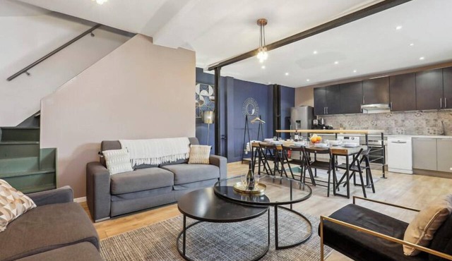 Suite 332 Brady – Stunning Duplex in Paris 10