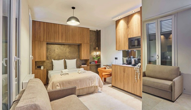 Suite Premium facing the Chateau de Vincennes