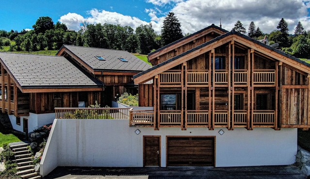 Summit Chalet Combloux with stunning views of Mont Blanc. in Combloux