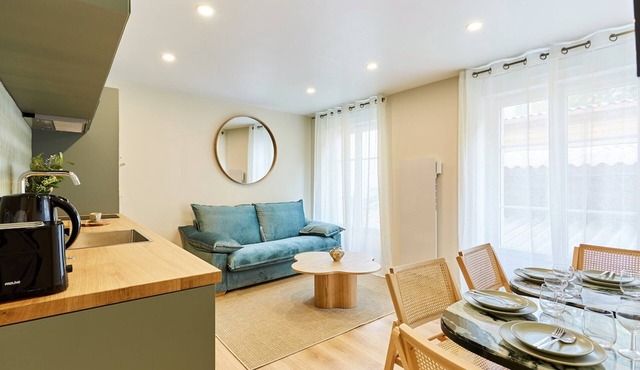 Superb Apartment Center of Paris
