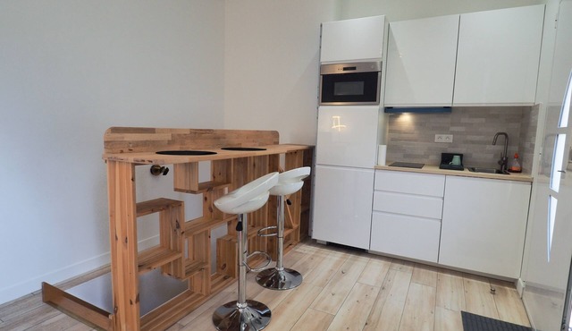 Superb apartment (parking option)