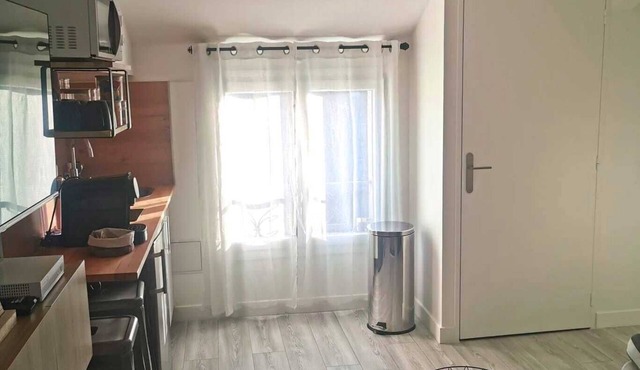 Superb 2-room apartment between Paris and Orly, private garden