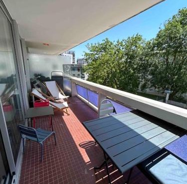 Superbe appartement, terrasse, accès direct RER