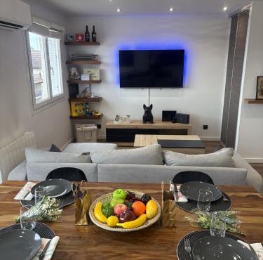 T2 design climatisé au coeur de Divonne