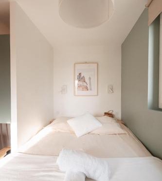 T2 design refait à neuf RER C direct Paris