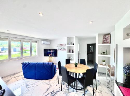 T3 moderne - Clim - Parking privé 4 couchages
