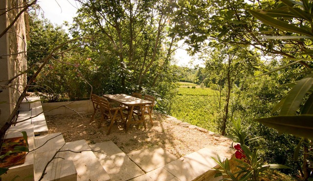 The Bergerie in old farmhouse, very quiet