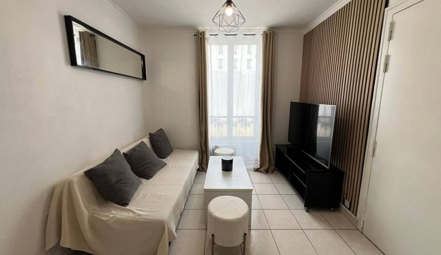 The Victor chic and elegant super location Paris in 20min