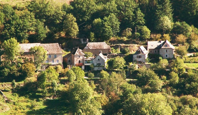 Traditional French country home with panoramic views over la Vallee du Lot