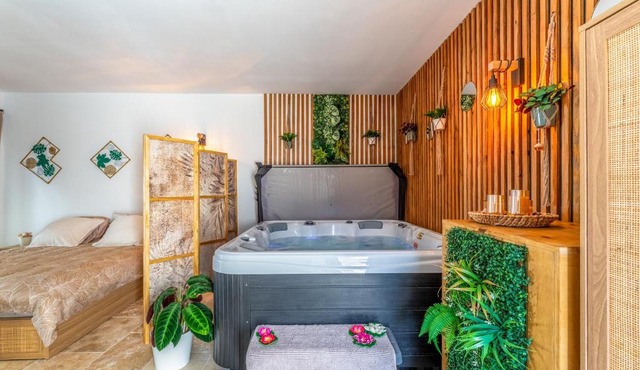 Une parenthèse en luberon, jacuzzi