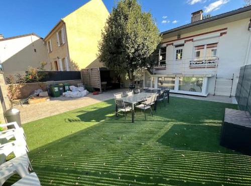 V - Villa 2022 PARIS EXPO-3min metro-8 rooms-12 beds
