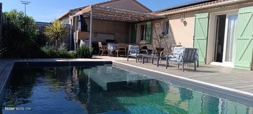 Villa avec piscine - 3 chambres in Alignan-du-Vent