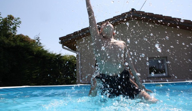 Villa complète neuve, piscine privée et billard