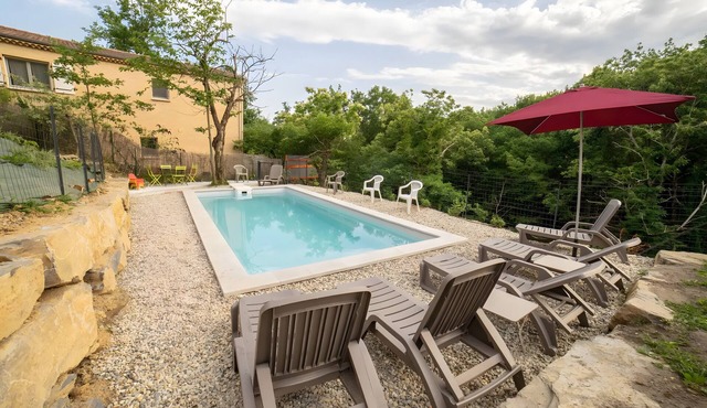 Villa 'Gite Les Bouches Rouges 6 Personnes' with Mountain View, Wi-Fi and Air Conditioning
