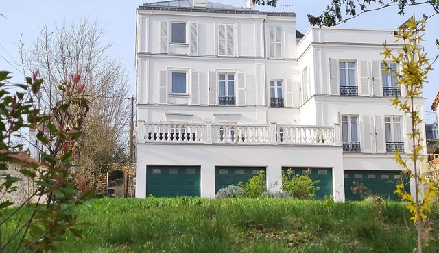 Villa Les Coteaux - 300m² - Proche Paris