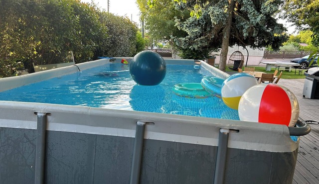Villa Maxonale near Paris with Heated Pool, Sauna & Jacuzzi