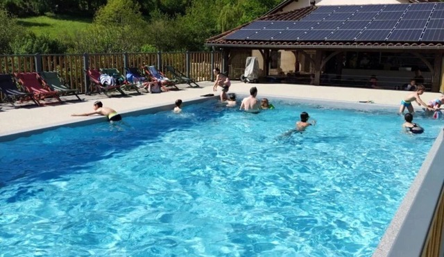 ZEcamping 3 étoiles piscine chauffée animations locatif TV BBQ 28m2