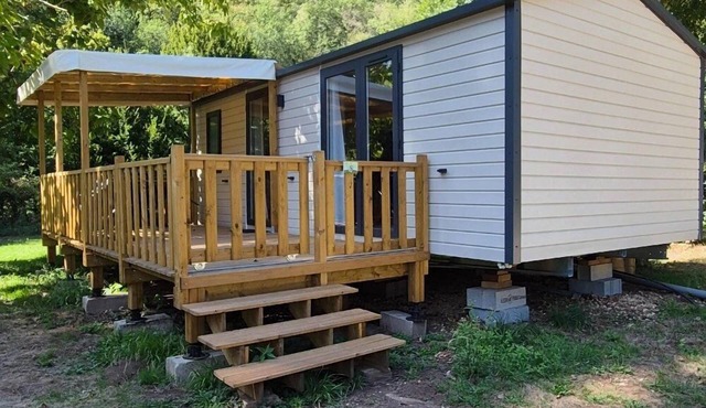 ZEcamping 3 étoiles piscine chauffée chiens acceptés locatif BBQ clim