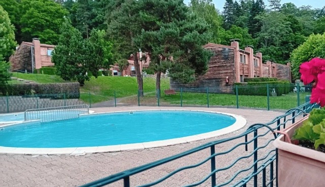 ZEcamping 3 étoiles pet friendly locatif TV 60m2 8 pers